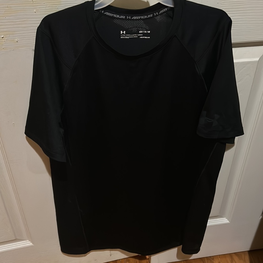 Under Armour Men’s HeatGear Black Short-Sleeve Shirt M